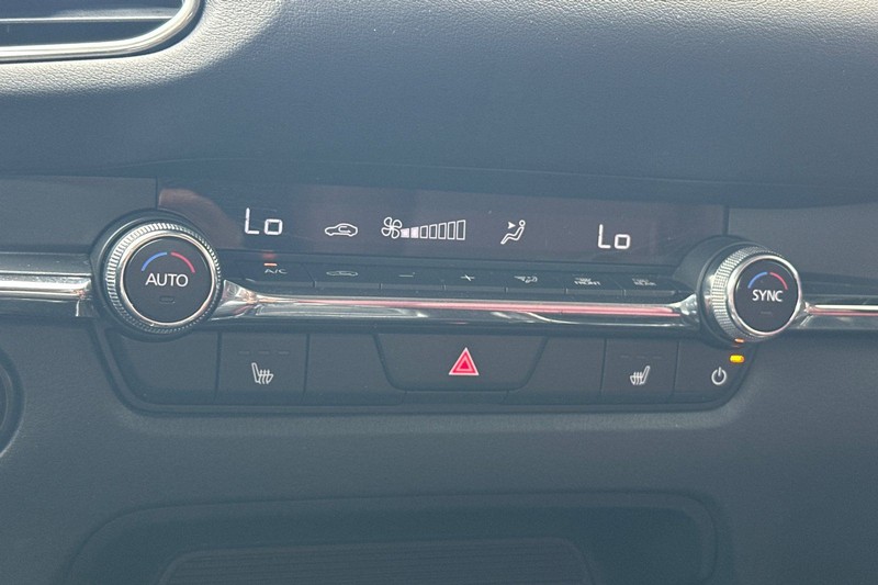 Mazda CX-30 Vehicle Full-screen Gallery Image 21