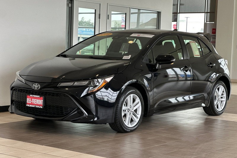 Toyota Corolla Hatchback Vehicle Full-screen Gallery Image 08