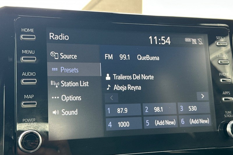 Toyota Corolla Hatchback Vehicle Full-screen Gallery Image 17