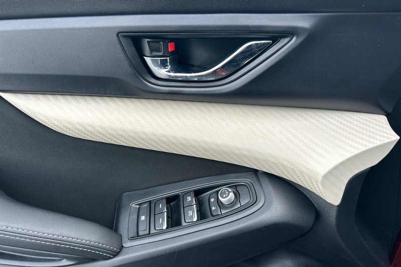 Subaru Ascent Vehicle Full-screen Gallery Image 11