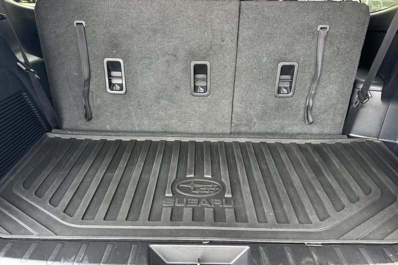 Subaru Ascent Vehicle Full-screen Gallery Image 16