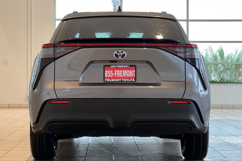 Toyota bZ Vehicle Full-screen Gallery Image 06