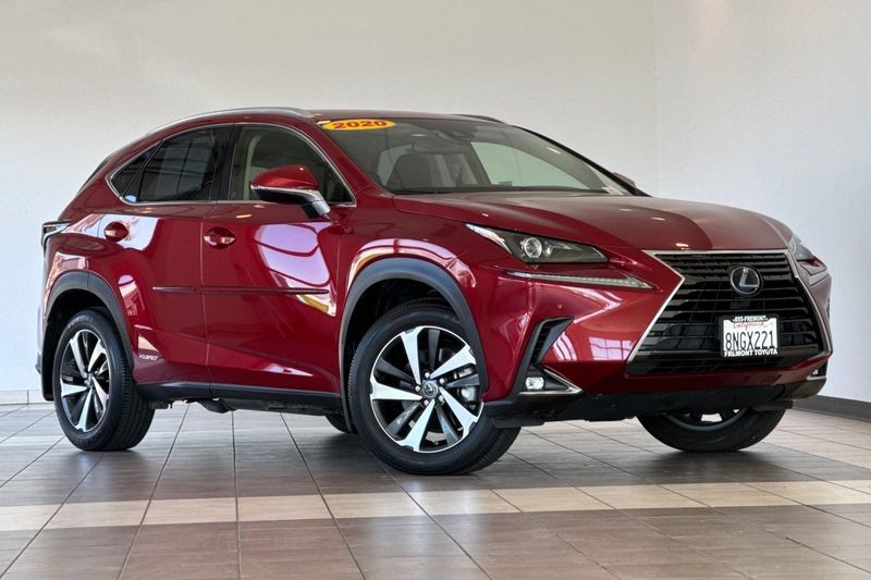 Lexus NX Vehicle Full-screen Gallery Image 02