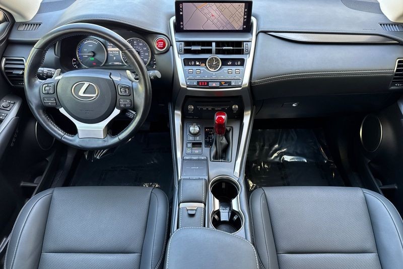 Lexus NX Vehicle Full-screen Gallery Image 13