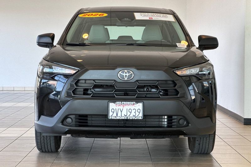 Toyota Corolla Cross Vehicle Full-screen Gallery Image 09