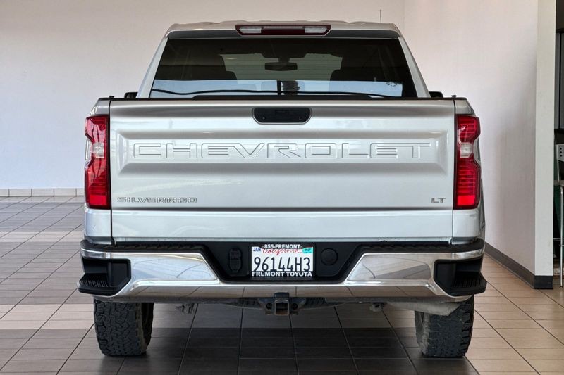 Chevrolet Silverado 1500 Vehicle Full-screen Gallery Image 05