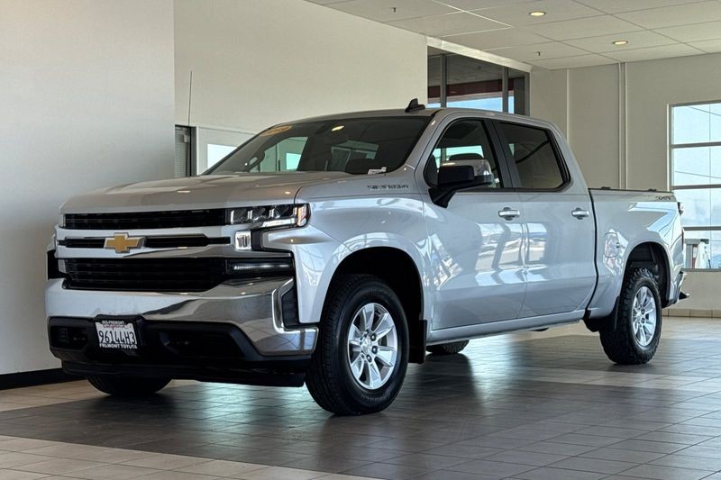 Chevrolet Silverado 1500 Vehicle Full-screen Gallery Image 08