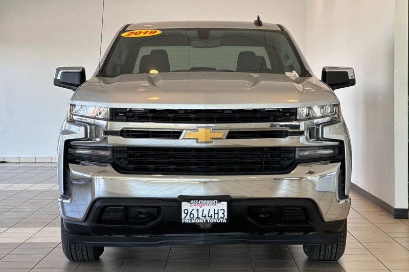 Chevrolet Silverado 1500 Vehicle Full-screen Gallery Image 09