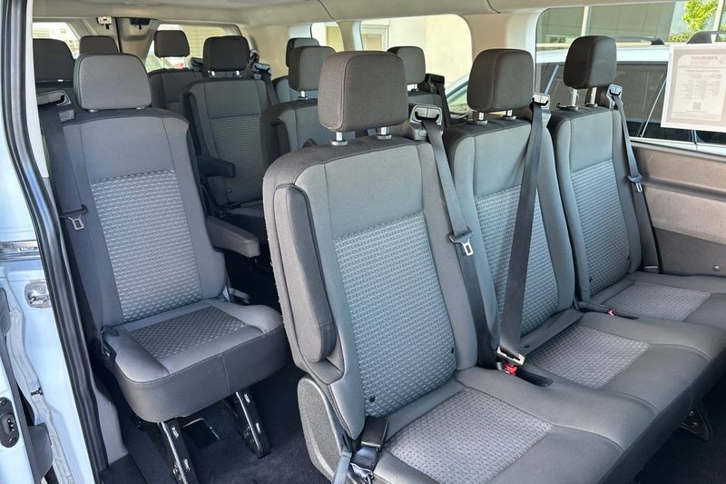 Ford Transit Passenger Wagon Vehicle Full-screen Gallery Image 12