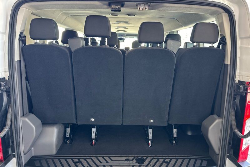 Ford Transit Passenger Wagon Vehicle Full-screen Gallery Image 16