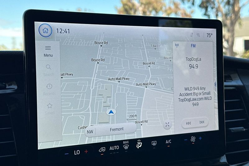 Ford Transit Passenger Wagon Vehicle Full-screen Gallery Image 20