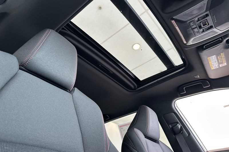 Toyota RAV4 Plug-In Hybrid Vehicle Full-screen Gallery Image 17