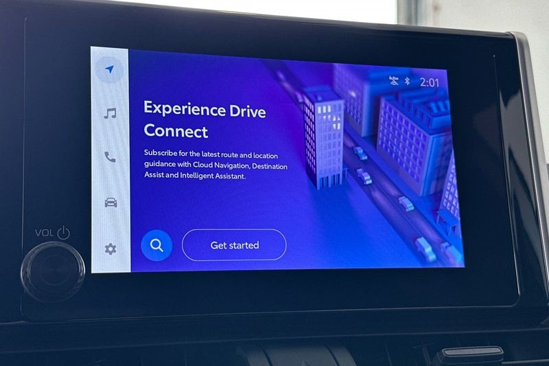 Toyota RAV4 Plug-In Hybrid Vehicle Full-screen Gallery Image 19
