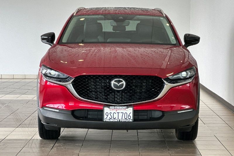 Mazda CX-30 Vehicle Full-screen Gallery Image 09