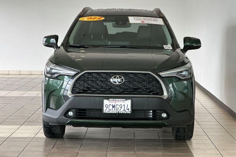 Toyota Corolla Cross Vehicle Full-screen Gallery Image 09