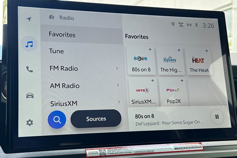 Toyota Tacoma 4WD Vehicle Full-screen Gallery Image 17