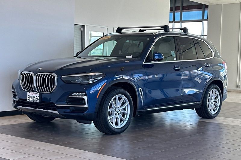 BMW X5 Vehicle Full-screen Gallery Image 08