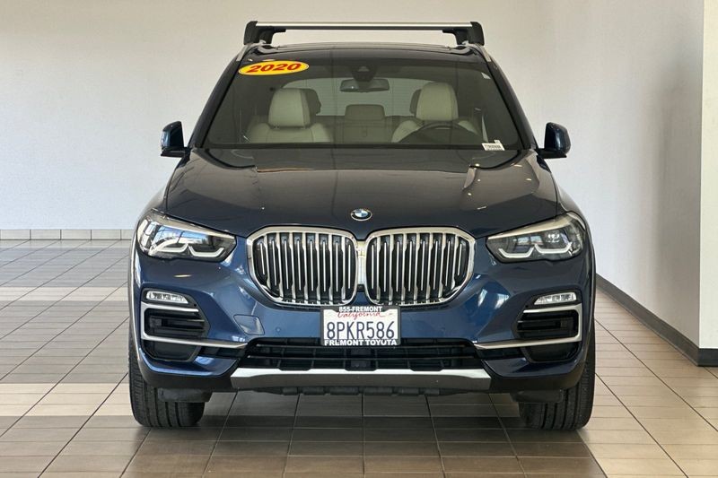 BMW X5 Vehicle Full-screen Gallery Image 09