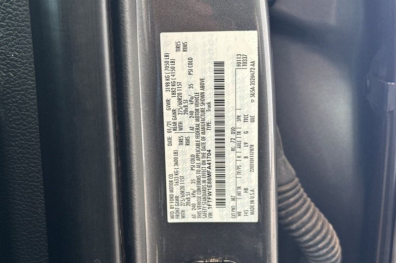 Ford F-150 Vehicle Full-screen Gallery Image 29