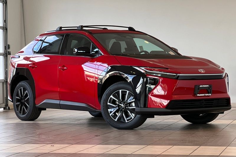 Toyota bZ Vehicle Full-screen Gallery Image 02