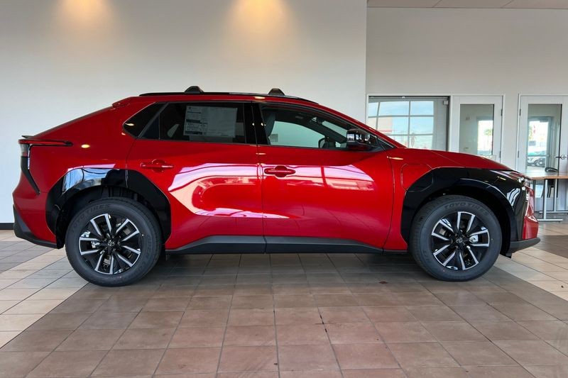 Toyota bZ Vehicle Full-screen Gallery Image 04