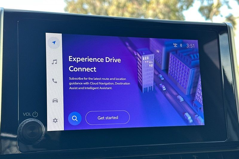 Toyota RAV4 Vehicle Full-screen Gallery Image 19