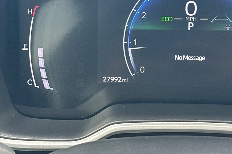 Toyota Corolla Vehicle Full-screen Gallery Image 25