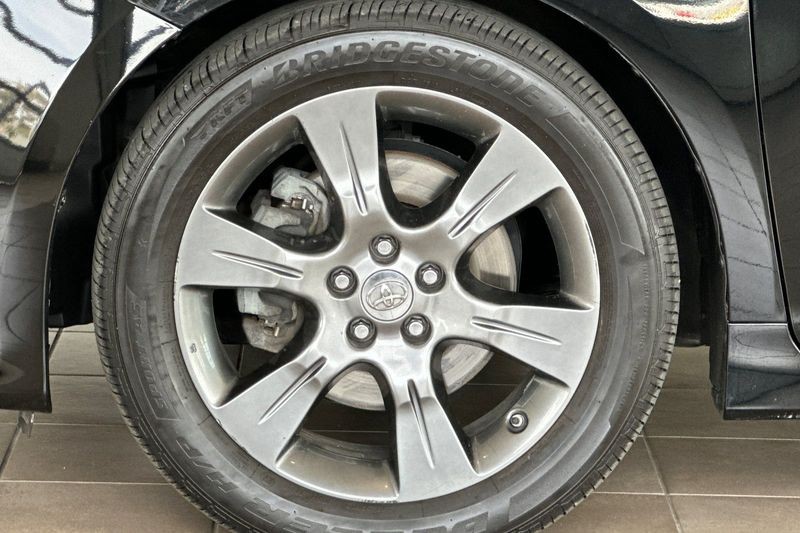 Toyota Sienna Vehicle Full-screen Gallery Image 26