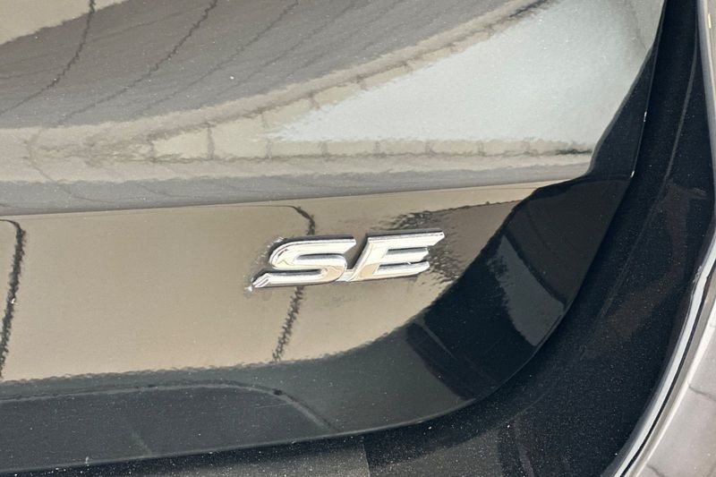 Toyota Sienna Vehicle Full-screen Gallery Image 27