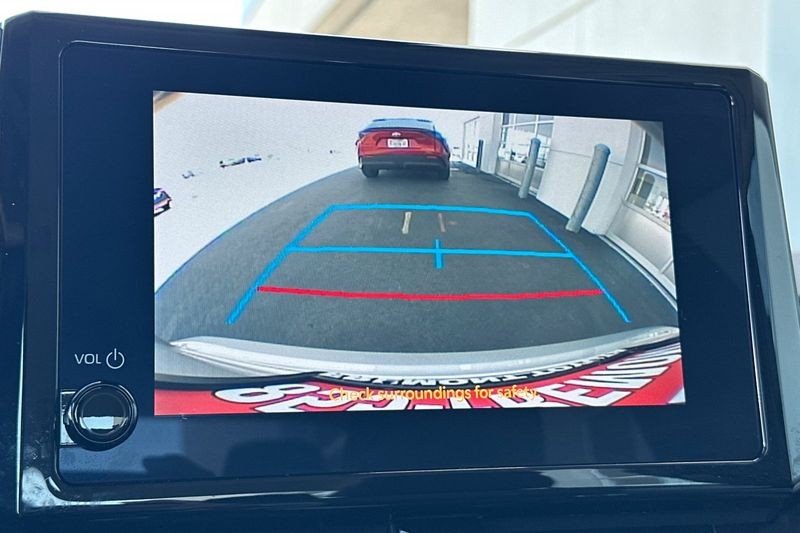 Toyota Corolla Vehicle Full-screen Gallery Image 19