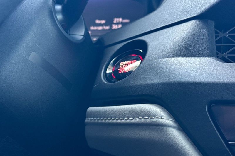 Honda Accord Sedan Vehicle Full-screen Gallery Image 21