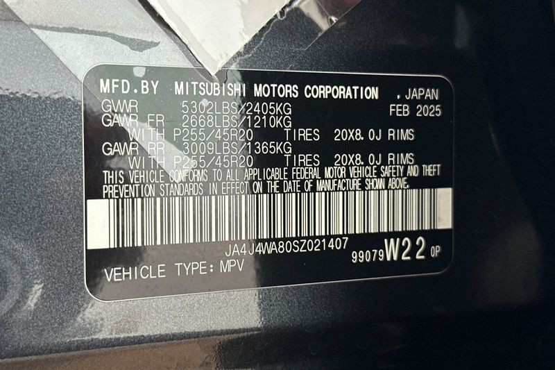 Mitsubishi Outlander Vehicle Full-screen Gallery Image 30