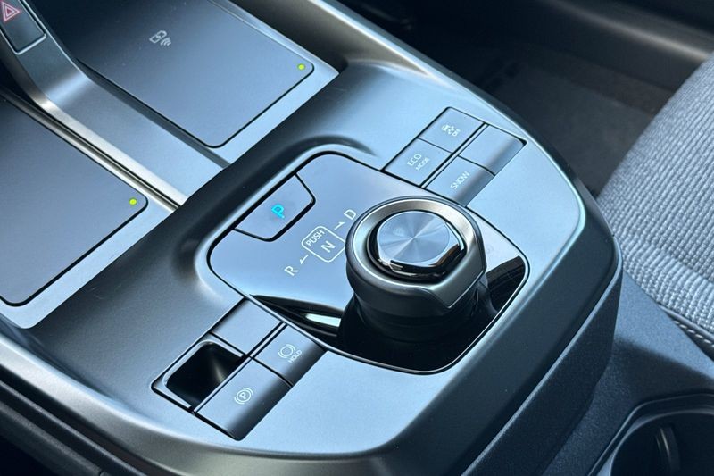Toyota bZ Vehicle Full-screen Gallery Image 21
