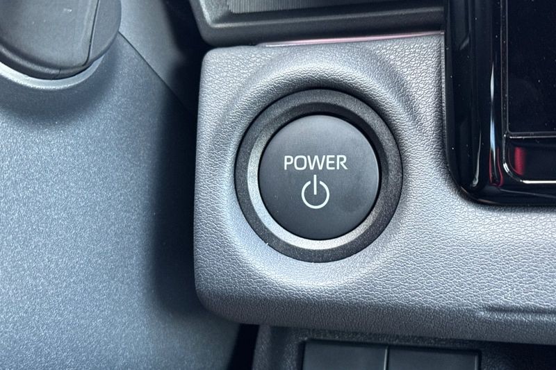Toyota bZ Vehicle Full-screen Gallery Image 22