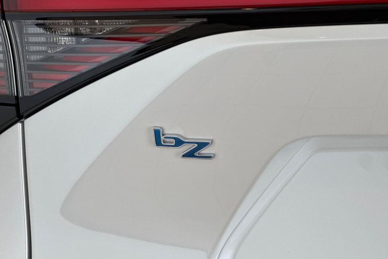 Toyota bZ Vehicle Full-screen Gallery Image 27