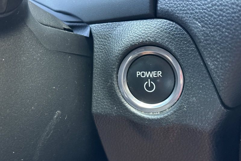 Toyota RAV4 Prime Vehicle Full-screen Gallery Image 22