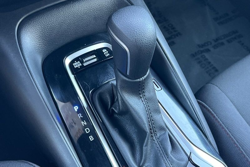 Toyota Corolla Vehicle Full-screen Gallery Image 20