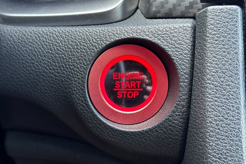 Honda Civic Si Coupe Vehicle Full-screen Gallery Image 21