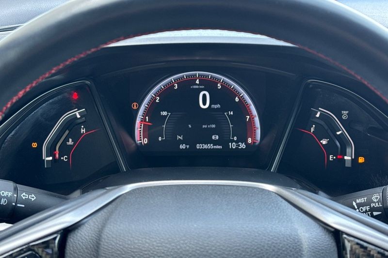 Honda Civic Si Coupe Vehicle Full-screen Gallery Image 23