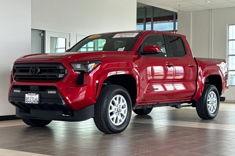 Toyota Tacoma 4WD Vehicle Full-screen Gallery Image 08