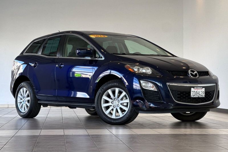 Mazda CX-7 Vehicle Full-screen Gallery Image 02