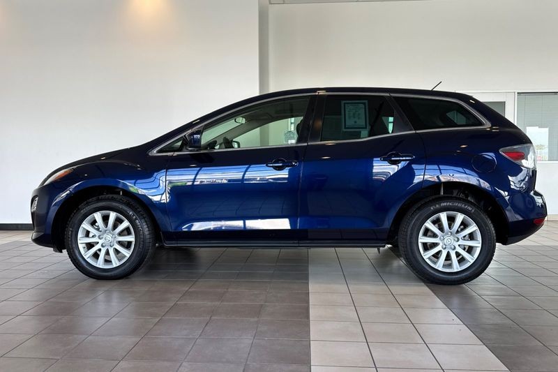 Mazda CX-7 Vehicle Full-screen Gallery Image 07