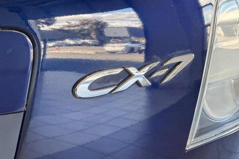 Mazda CX-7 Vehicle Full-screen Gallery Image 26