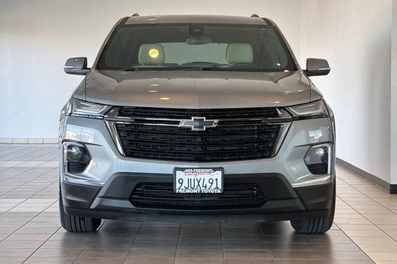 Chevrolet Traverse Vehicle Full-screen Gallery Image 09