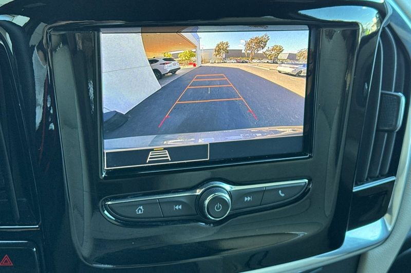 Chevrolet Traverse Vehicle Full-screen Gallery Image 20