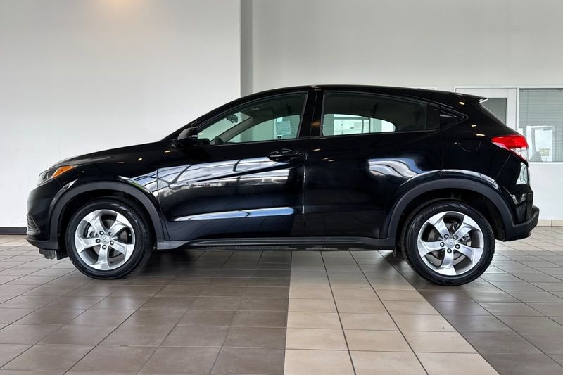 Honda HR-V Vehicle Full-screen Gallery Image 07