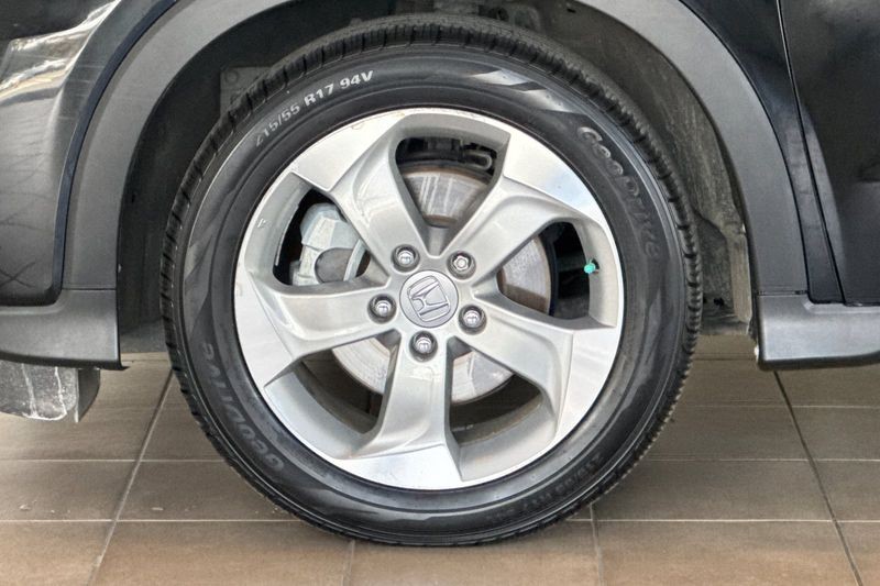 Honda HR-V Vehicle Full-screen Gallery Image 25