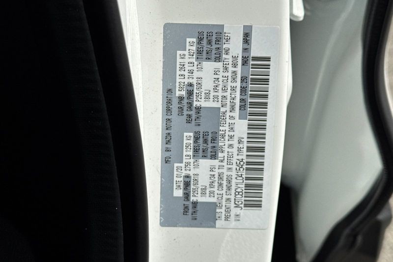 Mazda CX-9 Vehicle Full-screen Gallery Image 30