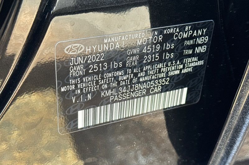Hyundai Sonata Hybrid Vehicle Full-screen Gallery Image 28