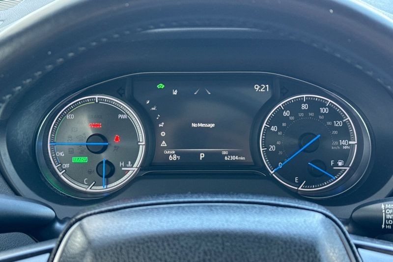 Toyota Venza Vehicle Full-screen Gallery Image 24